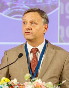 Mr Filip VAN DEPOELE